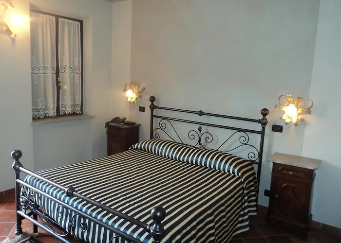 Cascina L'arche 圣斯泰法诺贝尔博